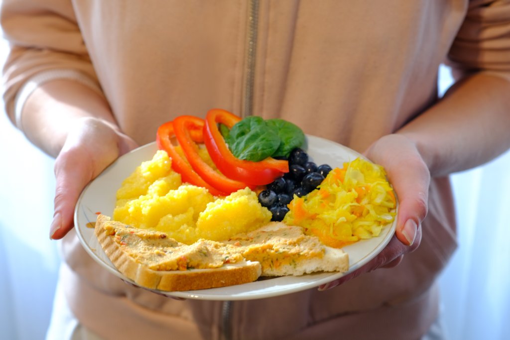 A plant-based, healthy, vitamin-rich, balanced vegan breakfast.