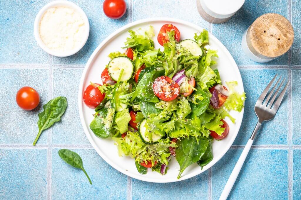 Green vegetable salad with fresh leaves.